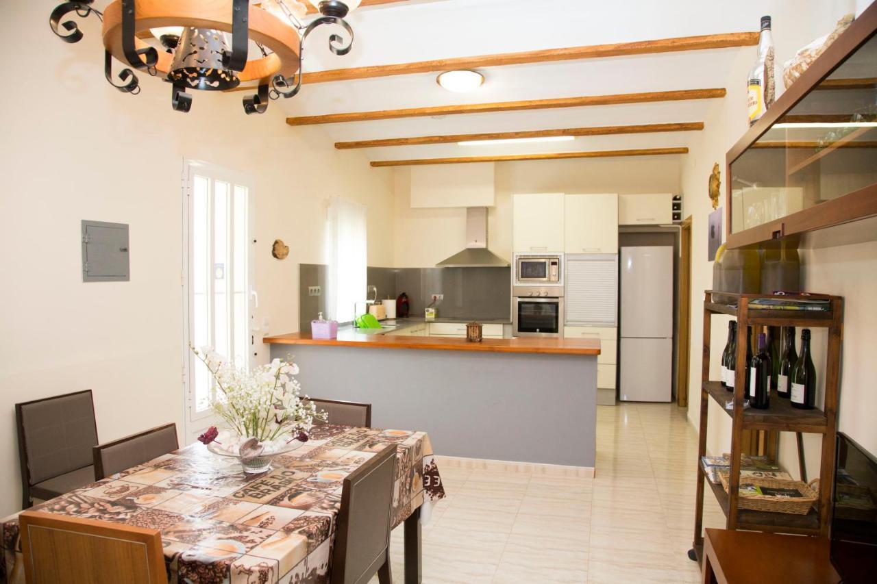 הוילה Camarles Casa Josep מראה חיצוני תמונה