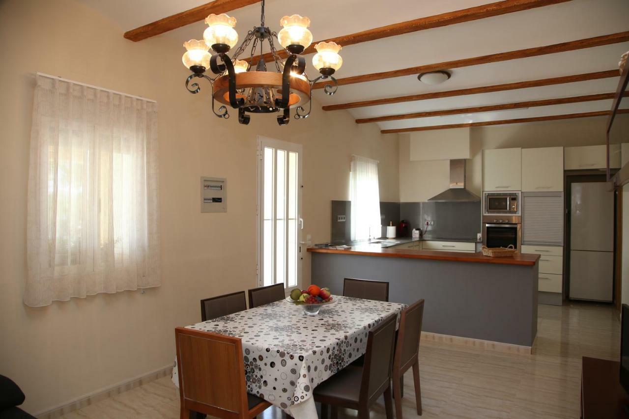הוילה Camarles Casa Josep מראה חיצוני תמונה